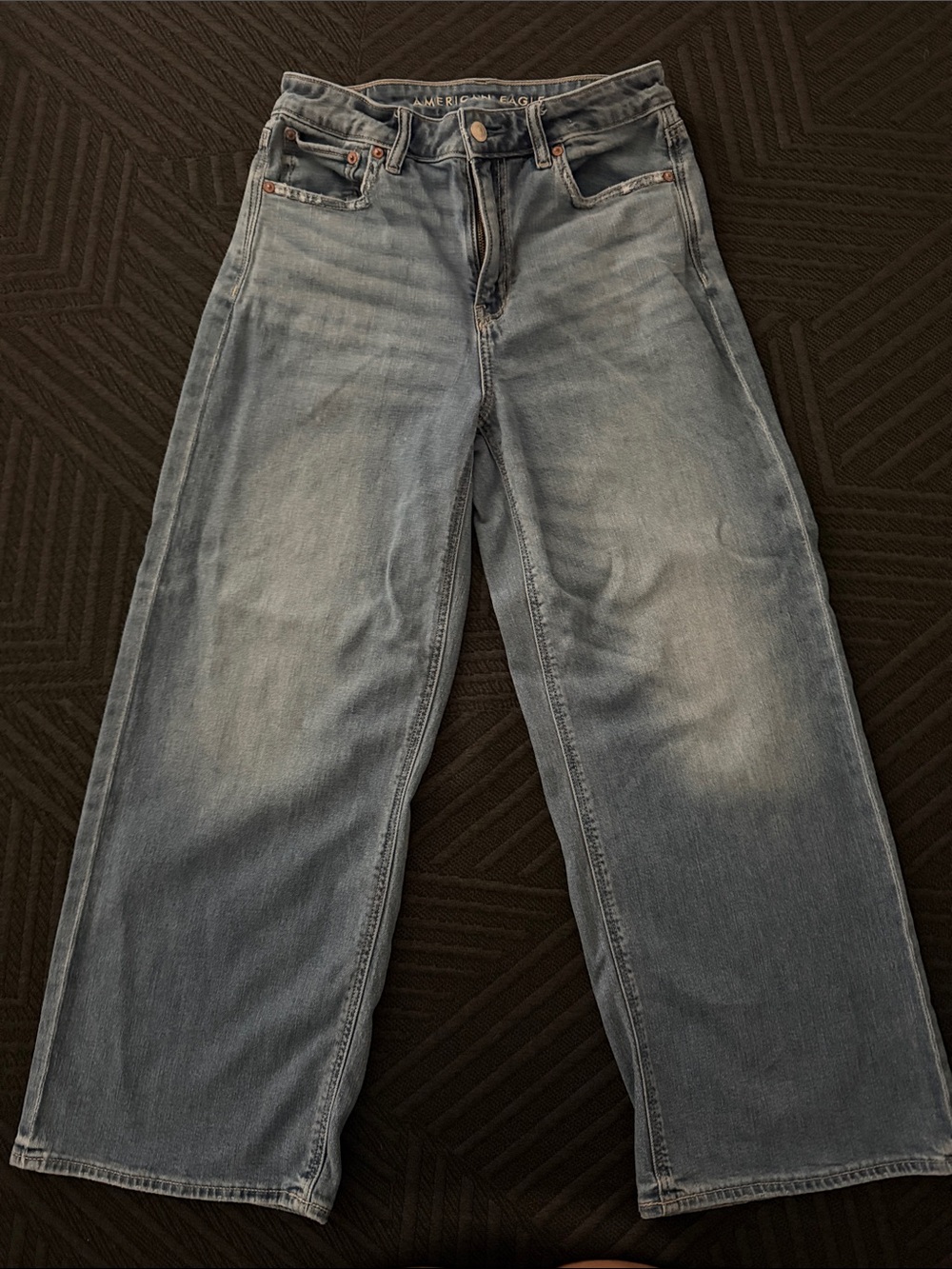 American Eagle Outfitters Super High Rise Baggy Wide Leg - 2Short